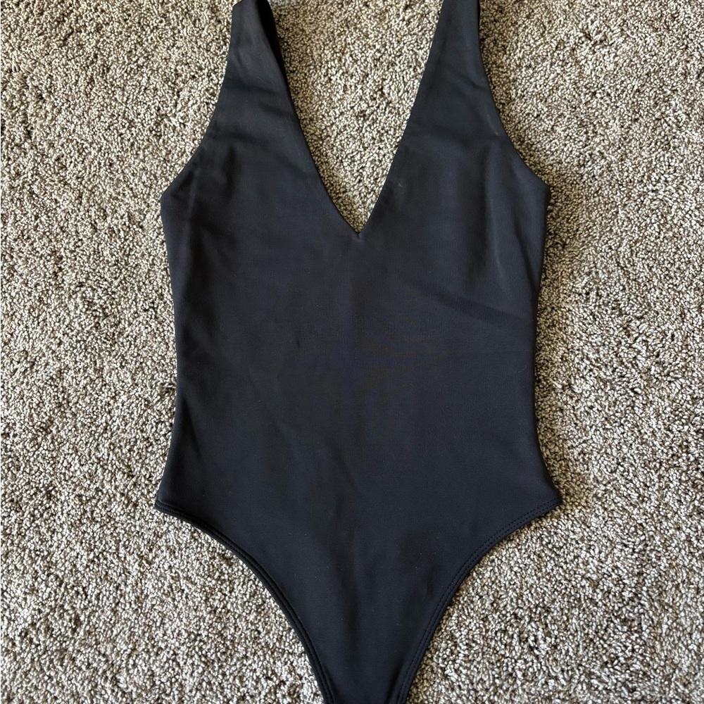 Aritzia Babaton Black Bodysuit
